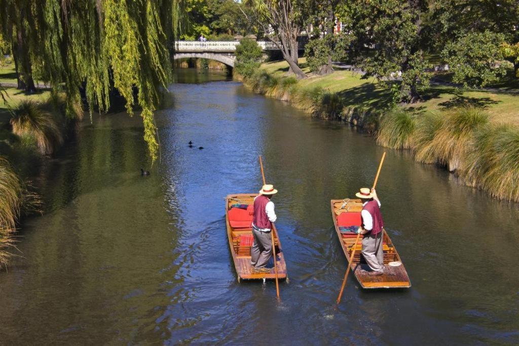 The Riccarton Hotel Christchurch Eksteriør bilde