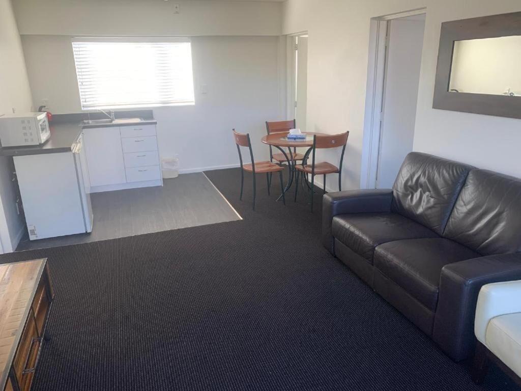 The Riccarton Hotel Christchurch Eksteriør bilde